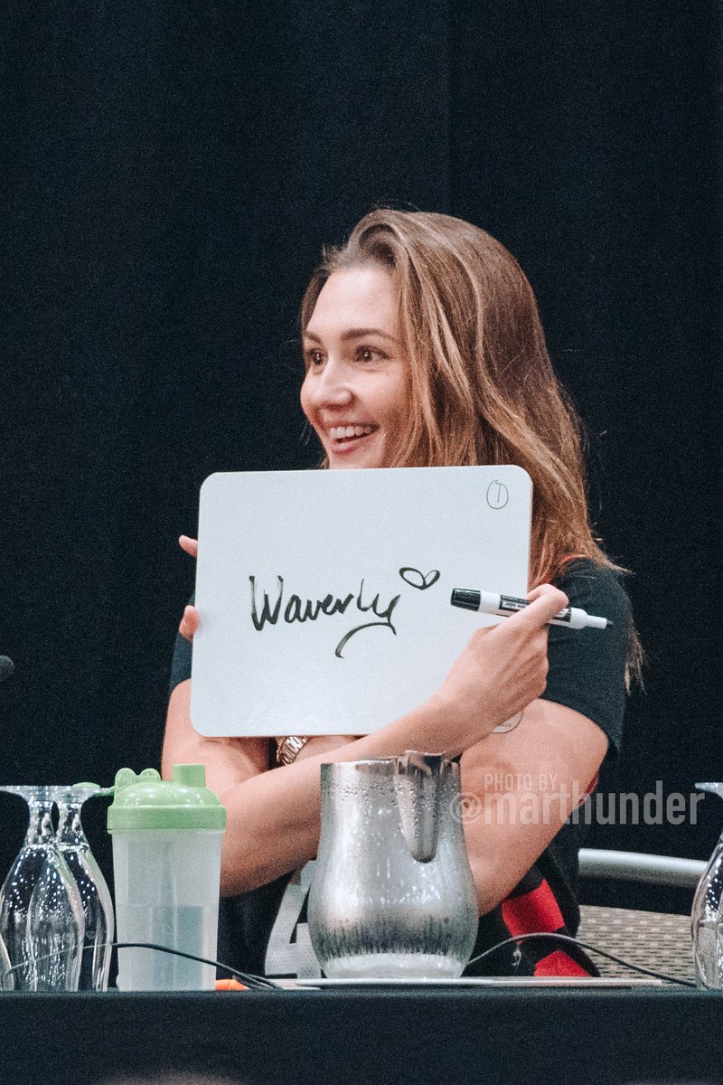 HaughtRayleigh's tweet photo. #KaturdayWE #WynonnaEarp https://t.co/OoxnCHyWam