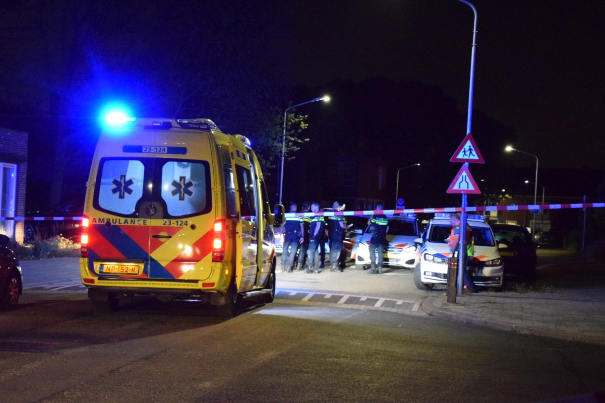 Dode bij steekpartij #Venlo, dader zwaargewond afgevoerd..