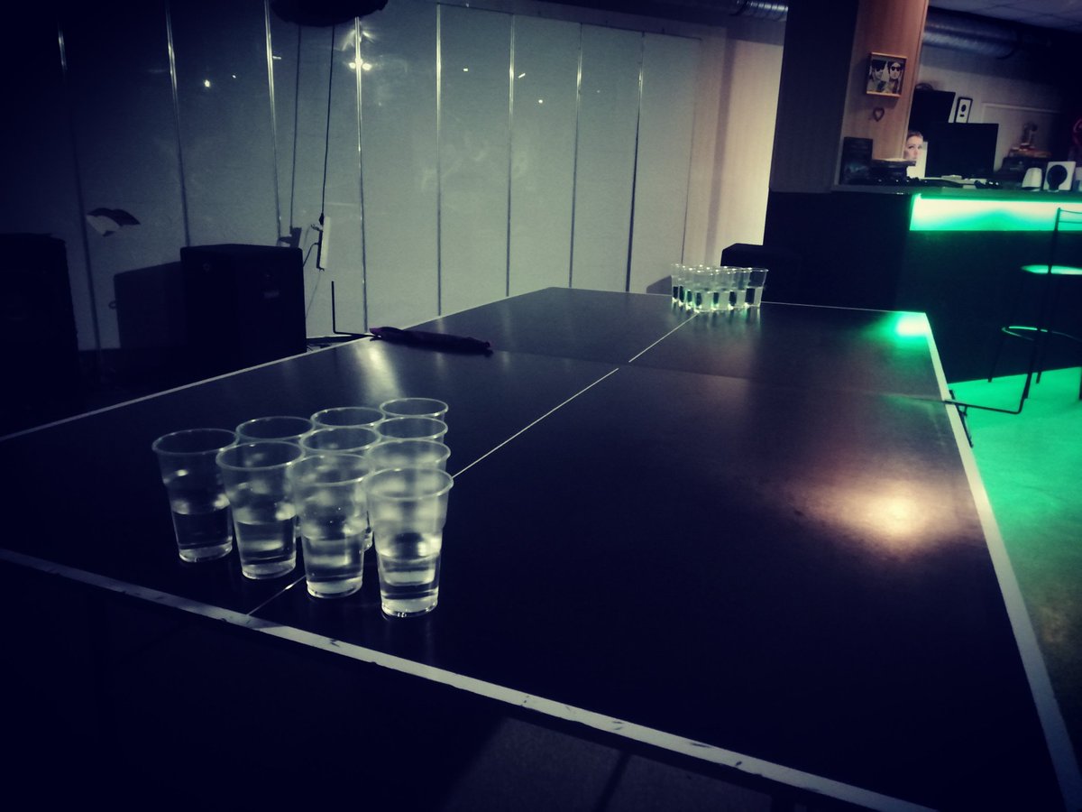Max_payneTLT's tweet image. #beerpongtime #alcoparty #withfriends @yaponchik_tlt