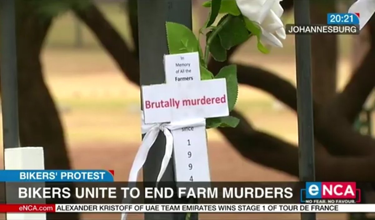 TheMikeAppel's tweet photo. [WATCH] Tens of thousands of bikers descended on the Union Buildings and Parliament calling for government's intervention to stop #FarmMurders. @eNCA #FarmMurderProtest
👇🏼
https://t.co/zpMGXpfI86 https://t.co/IOBbjbLh00