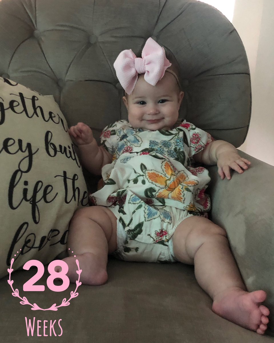 BethanyITC's tweet photo. Faces of Piper at 28 weeks
#facesfordays #smilesformiles #bigbowsdontcare #messyhairdontcare
Stylist today: Monica Greenway Radcliff We l♥️ve our new outfit!! https://t.co/Y2ZpVItUmI