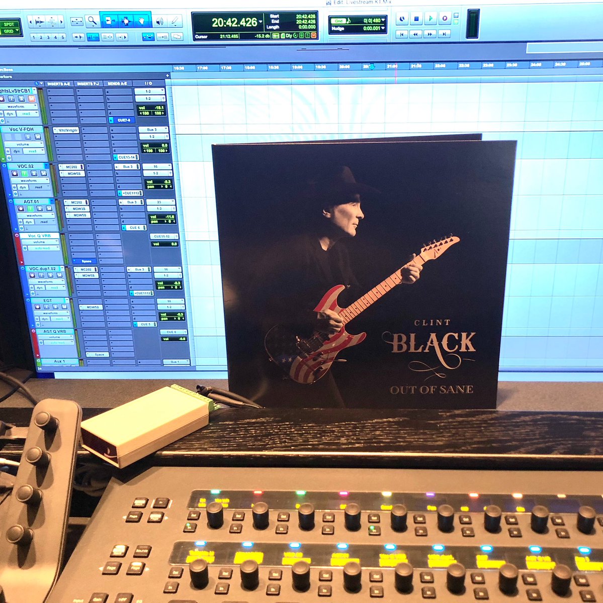 Clint_Black's tweet photo. When creating #OutOfSane I knew we had to press it on vinyl. Get your copy now to celebrate #RecordStoreDay! Shop here: https://t.co/YJtmz4QXaR https://t.co/bVoxpOlCGw