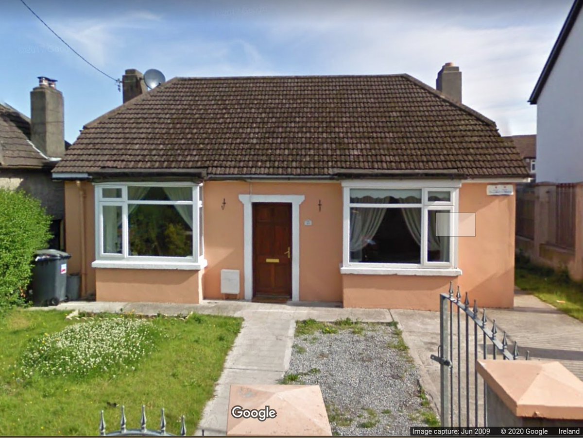 interesting family home, sadly its boarded up, should be someones home, RHS image is how well it looked 2009 on  #HeyGooglewalking distance from the city centre, lovely location Northside, nice sized garden too #CorkCC need to act #vacancy  #not1home  #HousingForAll  #socialcrime