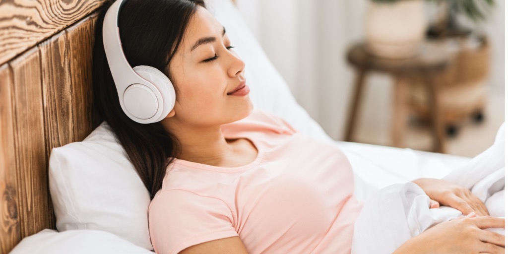 Circady_Sleep's tweet photo. #bedtimestories for grown-ups
If breathing control and other relaxation techniques are not for you, there may be a more effortless way to sooth yourself to sleep through an ever growing variety of audio stories especially designed to help you relax and fall asleep. https://t.co/OiiYUBOqNv