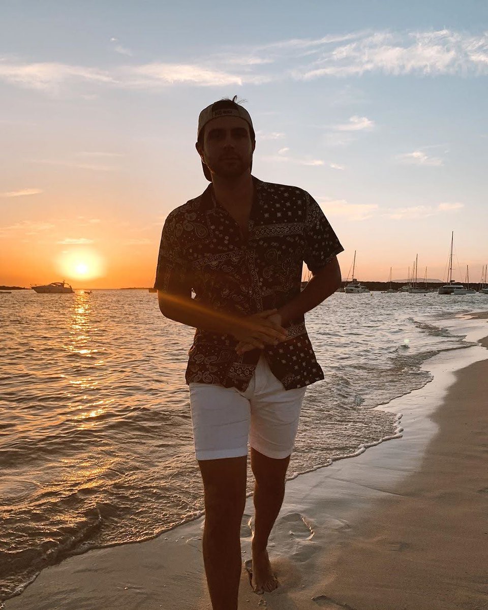 Kogarashi_cst's tweet photo. @vegetta777  esta criatura mitológica aparece rara vez pero cuando lo hace es increíble 
#triple7 https://t.co/paD0aKiZoH