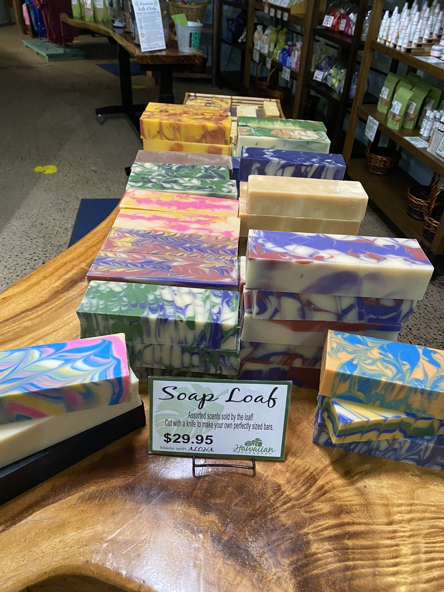 aloha kakahiaka, we are open today till 1pm during the farmers’ market. stock up on your fave soaps...they’re in blocks now!!
