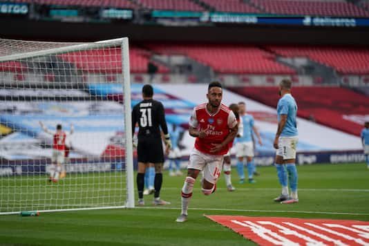 We faced Man City for a third time this season, following two 3-0 losses, we were massive underdogs. However, Arsenal triumphed 2-0 with Aubameyang scoring both, including the first goal where all outfield players touched the ball in the build up.  #ArtetaBall
