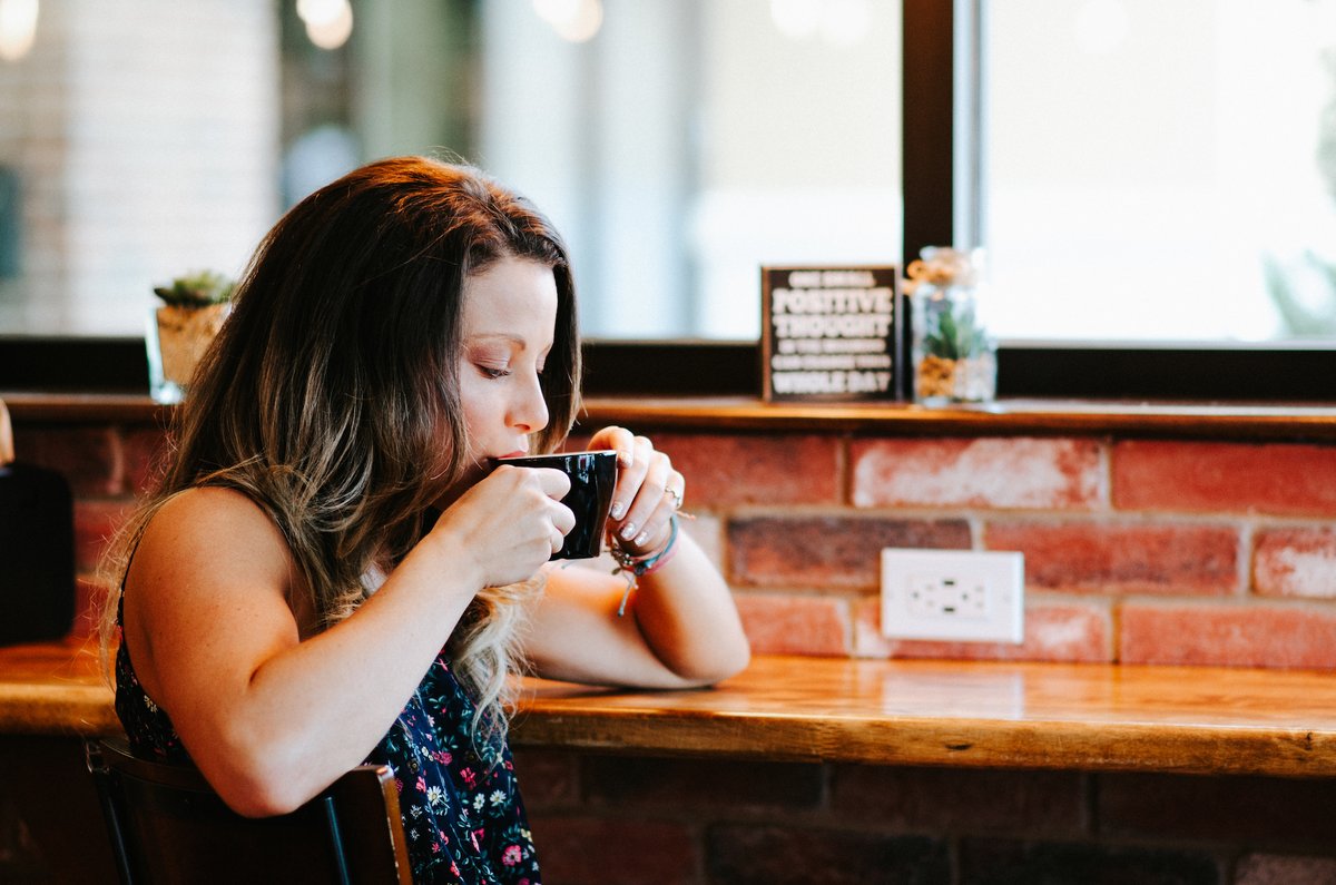 ciarabrookesing's tweet photo. What does a restful weekend look like for you? ☕ Spending a quiet day at home? Hanging out with friends? Preparing for the week ahead? #slowdown #ciarabrooke #theperkponcacity https://t.co/ARBUBydpuj