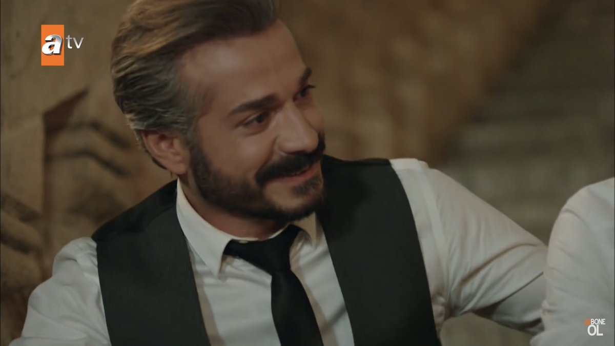 * Firat’s inner voice* :Thank God Reyyan finally accepted to marry him! I could no longer handle his crazy ass Now I can live in peace! #Hercai  #ReyMir #CahitGök  #AkınAkınözü