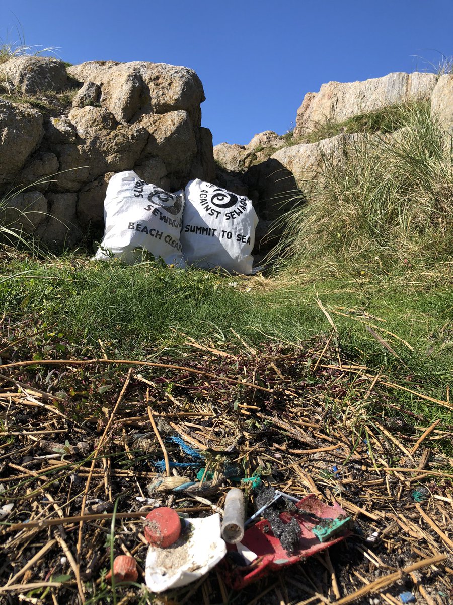 SuilanSpink's tweet photo. #SaturdayMotivation was to #clean #microplastic catchment #cove along this #beautiful #beach 2 sacks 4 months . Today 15.2kg brought #home The rope was 6.1 .. #disintegrating ton #plastic bag every #coast #SummitToSea #TakePlasticOut any chance you get @2minbeachclean @Feorlean https://t.co/xReLYU8n96