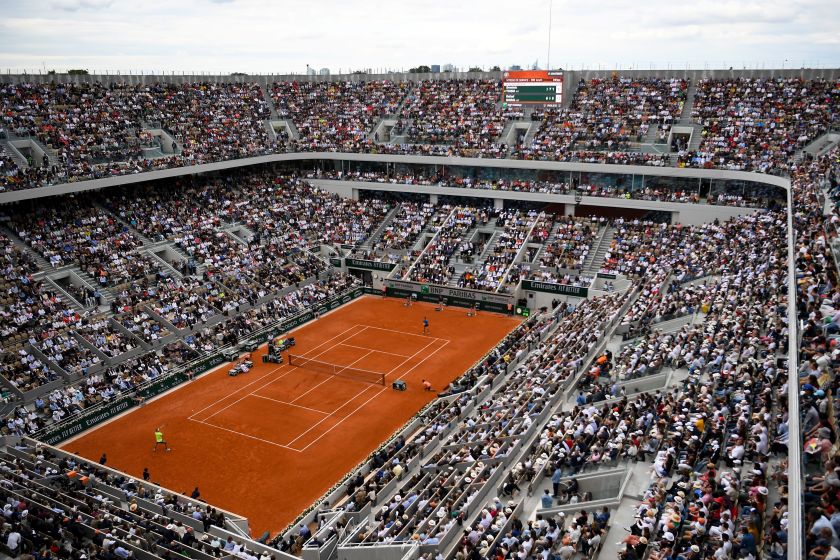 There has been little discussion about the feasibility of holding  #FrenchOpen  in late Sep. Organisers still plan for 20,000 spectators/day. On Friday  #France had 7,379 new  #Covid19 cases, surging exponentially. The entire  #Paris has been declared a 'Red Zone'. #RolandGarros