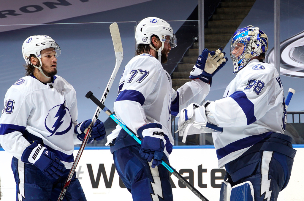 lightning_fanly's tweet photo. Lightning take 3-1 series lead, push Bruins to brink of elimination #Bolts  https://t.co/0H3qhKPq9n https://t.co/P7CcBpApcD