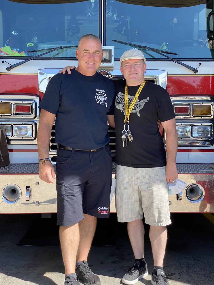 tdtowey's tweet photo. Truck mates for 11 years. Brothers for life. Happy Retirement to @ofdfaeuhlig Good #RoofGuy Good #UnionGuy Better #Friend https://t.co/AH8k8g0Oan