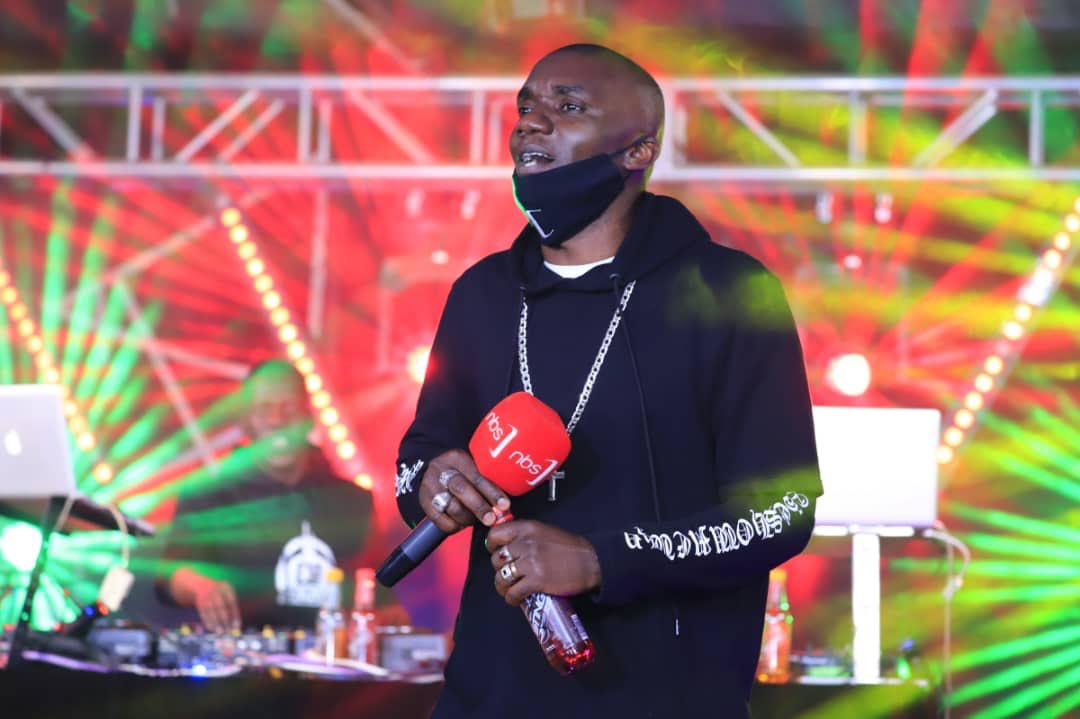ntegeham's tweet photo. #NBSSNL it’s 🔥🔥🔥 right about now https://t.co/vzn838FfMI