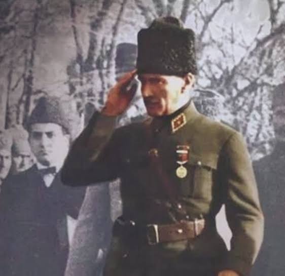 orhan__55's tweet photo. Başkomutanımız ve silah arkadaşlarının ruhları şad olsun, zaferimiz kutlu olsun.
#30agustosbaşkumandanzaferi
#MustafaKemalATATÜRK #30AğustosZaferBayramı https://t.co/RrPi9Wlbqc