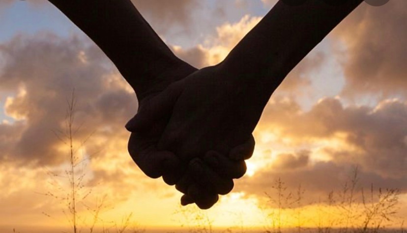 Write_it_Girl's tweet photo. Hold My Hand...

#Poemtry https://t.co/8IQAJVQTpj