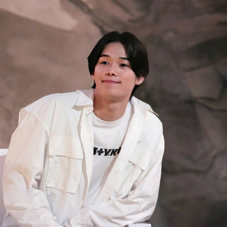 mylovelydaniell's tweet image. idk why sum of yall are hating on k 😔 like look at him 🥺

#ILAND_EP9 #ILAND_K