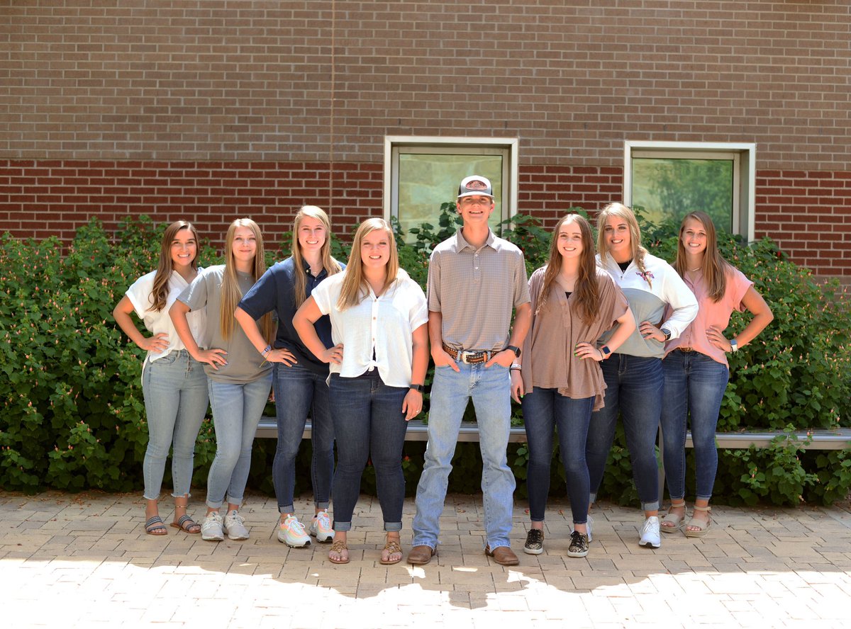 mcsstuco21's tweet photo. Your student council officers for the 2020-2021 school year! https://t.co/IOALUn1t7P