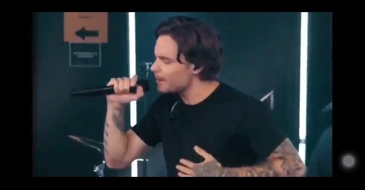 TamiresFLYZEI's tweet image. O aniversario é dele e nós é que ganhamos presente! Esse how foi a coisa mais linda do mundo, eu tenho taanto orgulho do Liam pelo artista incrivel que ele é! Agradeço tanto por ser fã de um artista maravilhoso como ele! ❤👑 #LPSHOW2 #27yearsofpayno