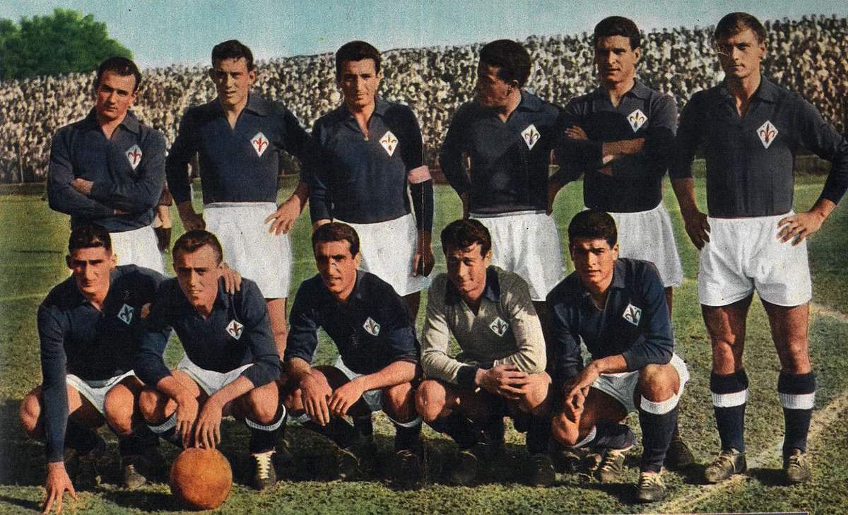 ArchivoFutbolAR's tweet photo. ¡Feliz aniversario Viola! 💜

#Fiorentina cumple hoy 9️⃣4️⃣ años de historia. Fundada el 29 de agosto de 1926 ⌛

🔺Resurgió el 1 de agosto de 2002, luego de una crisis financiera.

Títulos:

📌 2️⃣ Ligas: 1955/56 y 1968/69 ⭐
📌 6️⃣ Copas Italia🏆
📌 1️⃣ Súpercopa🏆

¡Felicidades!🥂 https://t.co/Z1JzfI2Cvy