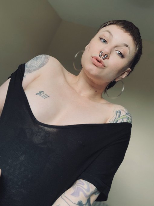 A portrait of chronic pain.  Ehlers-Danlos pain is relentless and neverending, and ultimately unaffected