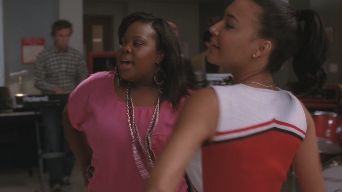 2. duets (s2 e4) 7/10 EVERY single song in this episode is on my playlist why lie.... everybody ate and left ZERO crumbs and we also see the start of the brittana storyline  points lost for bartie though 