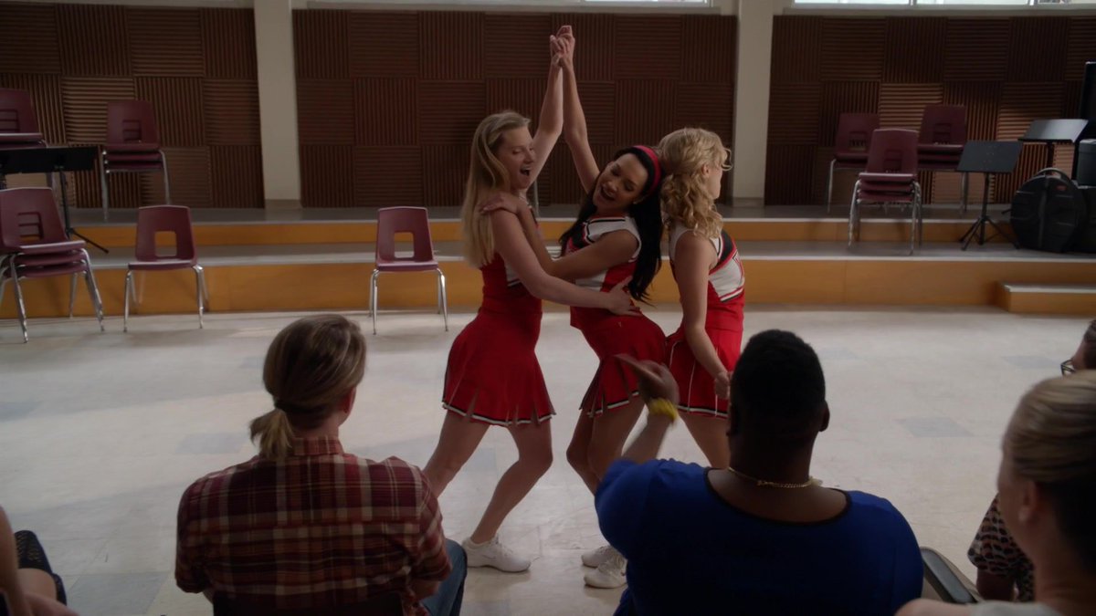 18. 100 (s5 e12) 9/10 this episode was truly so nostalgic omg it really just reminds me of how far everyone has come and even though it’s sad the performances were AMAZING and we got a uht AND brittana number  ANDD a kiss so yeah 