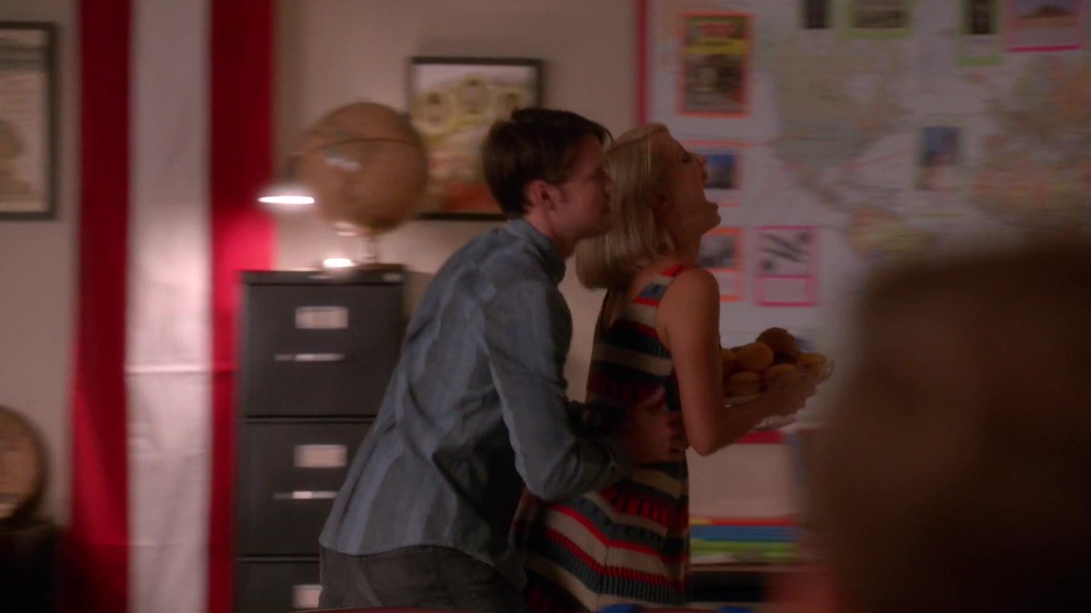 20. homecoming (s6 e2) 8/10 same like 100 it was so nostalgic and everyone came and fucking SERVED we got take on me AND home AND mustang sally AND “quinn once had sex with a latina lesbian” AND the brittana eskimo kiss so yeah it deserves a place on here 