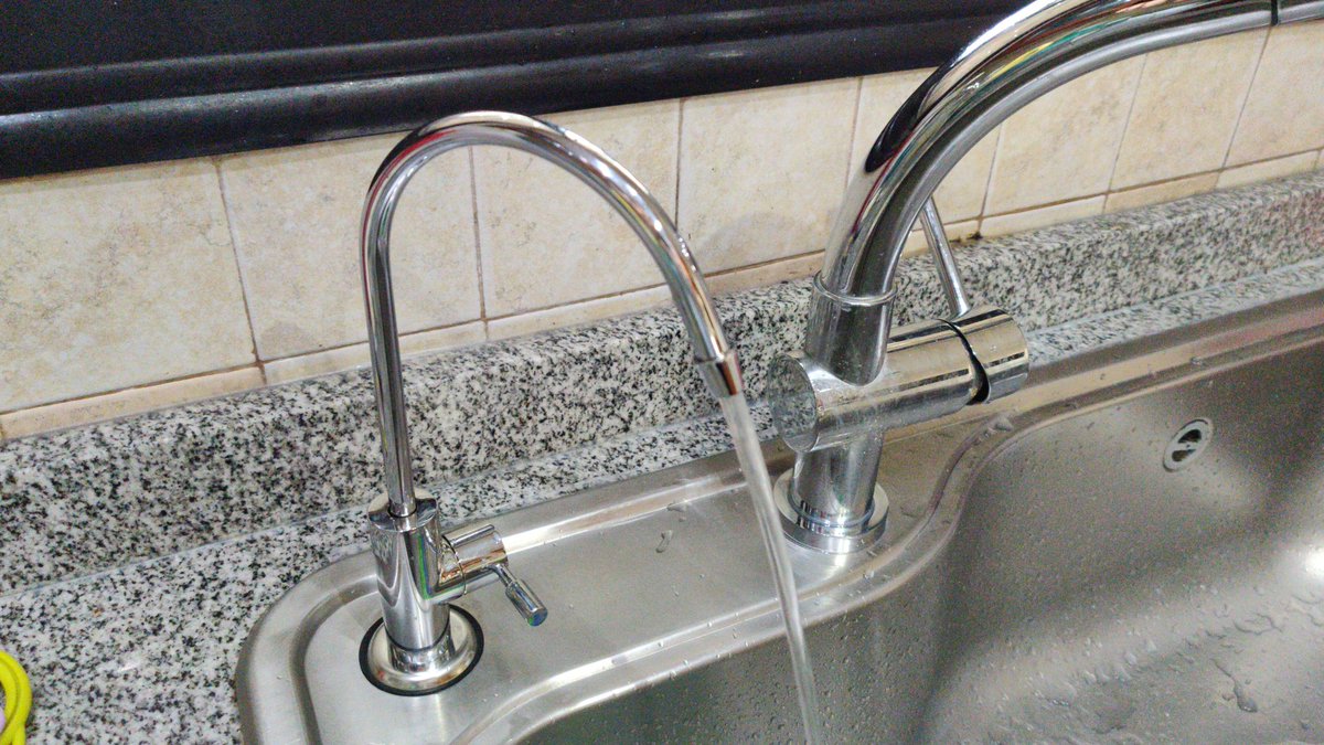 Lucifer182's tweet image. Hoy también tocó en casa la instalación, gracias al crack de @mesch por avisar el súper descuento. Hidrolit Senic Out bajo mesada.