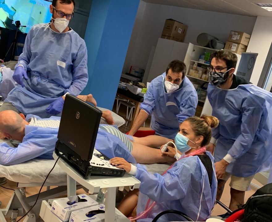 MOFI_FT's tweet photo. ¡Jornada intensa en el primer fin de semana del módulo de #neuromodulaciónpercutaneaecoguiada #nmpe con #Davidalvarez @FisioOceano @primfisio
Finalizando agosto y nuestros alumnos con la misma fuerza e ilusión que el primer día...¡digno de admiración! @JAMUrrialde @MVClinic https://t.co/syFC6OZJNt