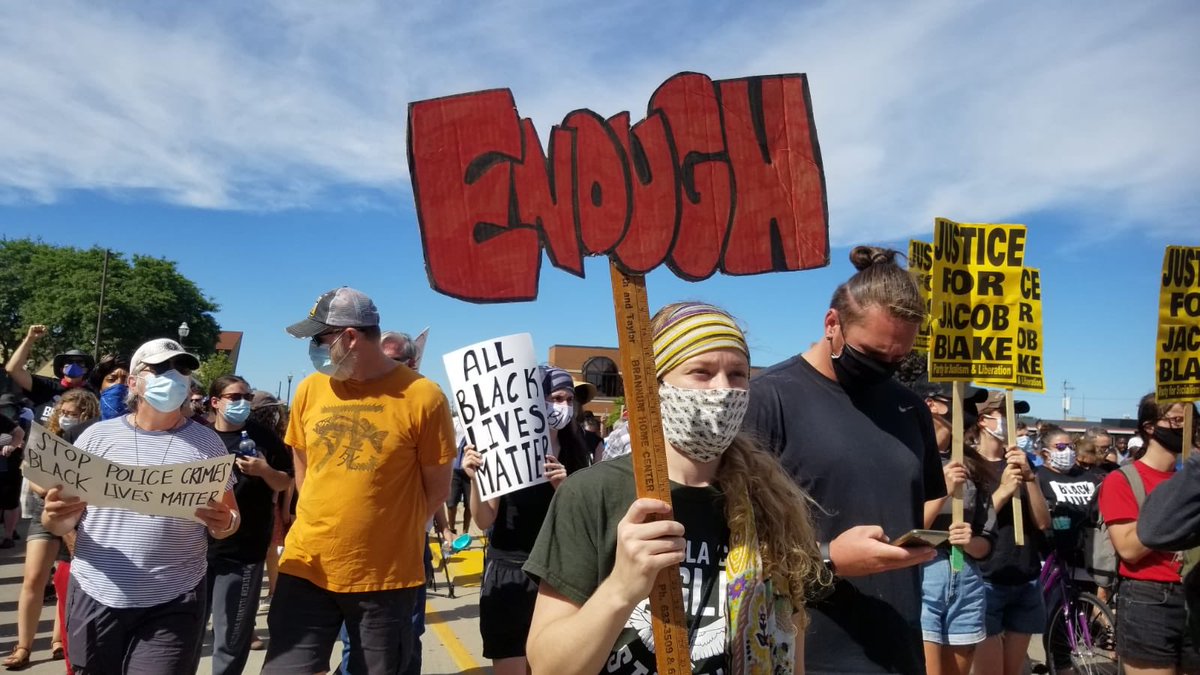 truth_wire's tweet photo. Happening right now outside Kenosha County Courthouse. Protest with Jacob Blake’s family. Courtesy of @OurWisconsinRev and activists on the ground. https://t.co/FtntRmb8RV