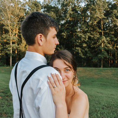 beth_anrose's tweet photo. #NewProfilePic https://t.co/GIi78gFqkM