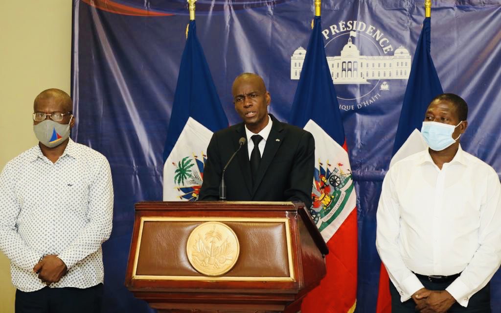 moisejovenel's tweet photo. En hommage au Bâtonnier Monferrier Dorval lâchement assassiné, trois journées de deuil national sont décrétées à partir du lundi 31 Août. Le drapeau national sera mis en berne et les stations de radio joueront des musiques de circonstance. https://t.co/3oQd0DUjOv