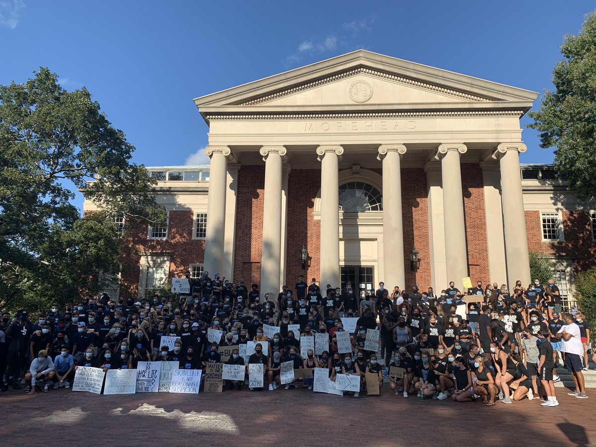 LukeBuxton_'s tweet photo. UNC student-athletes coming together to demand change.

Powerful moment. https://t.co/pS6gRjmZMf