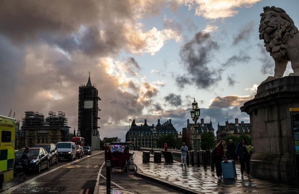 Snezhnokrilaya's tweet photo. Lights of London... #photography , #travelphotography , #traveltolondon https://t.co/MJNbV0H0Bz