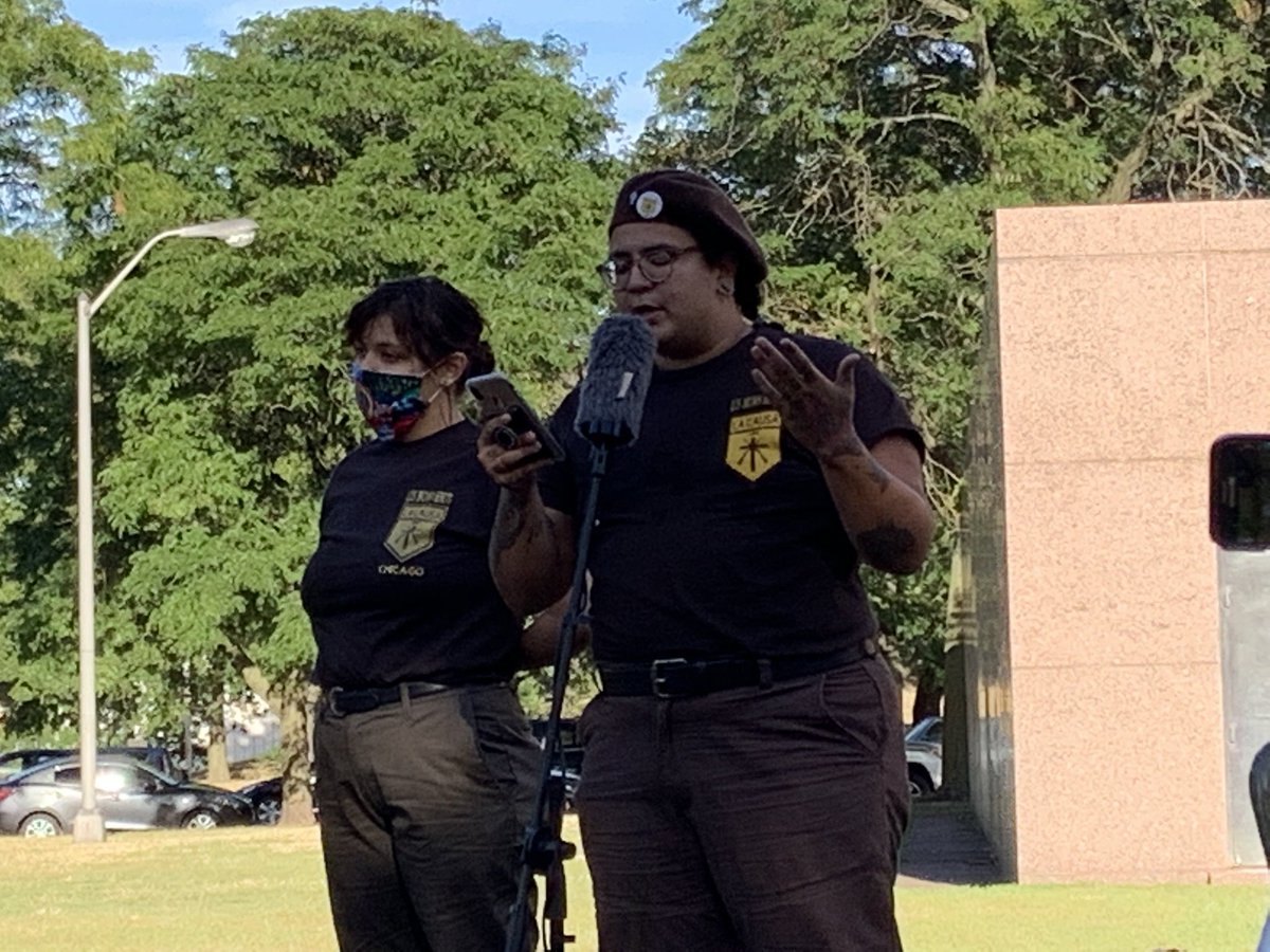 NoWarNoRacism's tweet photo. Carmen from The Brown Berets, “I envision a new future of black people and indigenous people together.” “We keep us safe!” #CPACNow #DefundCPD #CPDOutOfCPS #BLM https://t.co/0tdQ19Nl8j