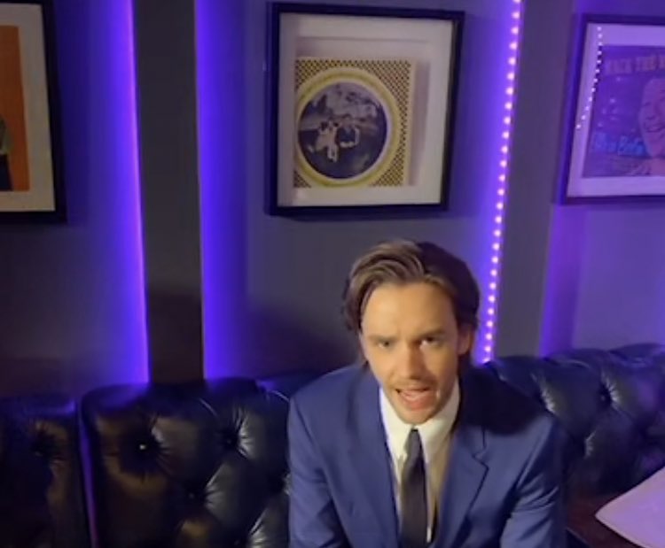 nicetomeetnyaz's tweet image. We watched Liam cut a cake and make a TikTok....I — should’ve just ended it with the veep stream babe 🙂 #lpshowact2 #LPSHOW2 #HappyBirthdayLiam