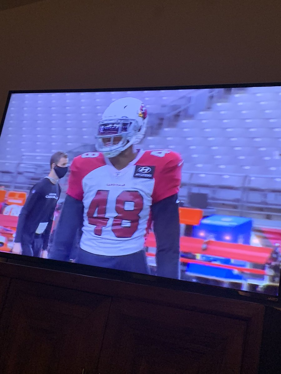 SuzRedSea's tweet photo. I’m watching football.
On tv.
Technically it’s practice.
But I’m so happy I could cry
❤️🏈
#redwhitepractice
#AZCardinals
#nfl #football https://t.co/B4cHNWXcyt