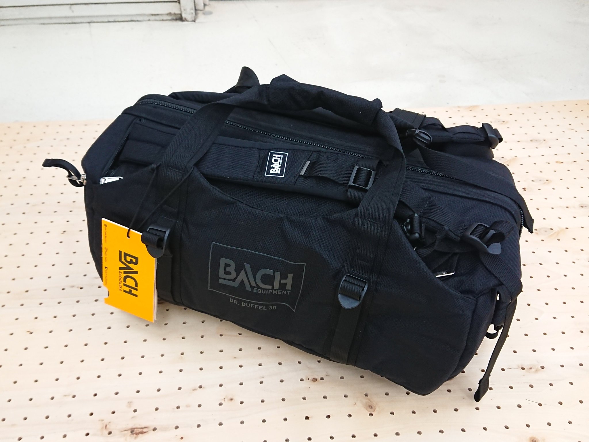 BACH DR. DUFFEL 30 ブラック Purchase Bach Dr. Duffel 30 online at | Bach | OutdoorXL