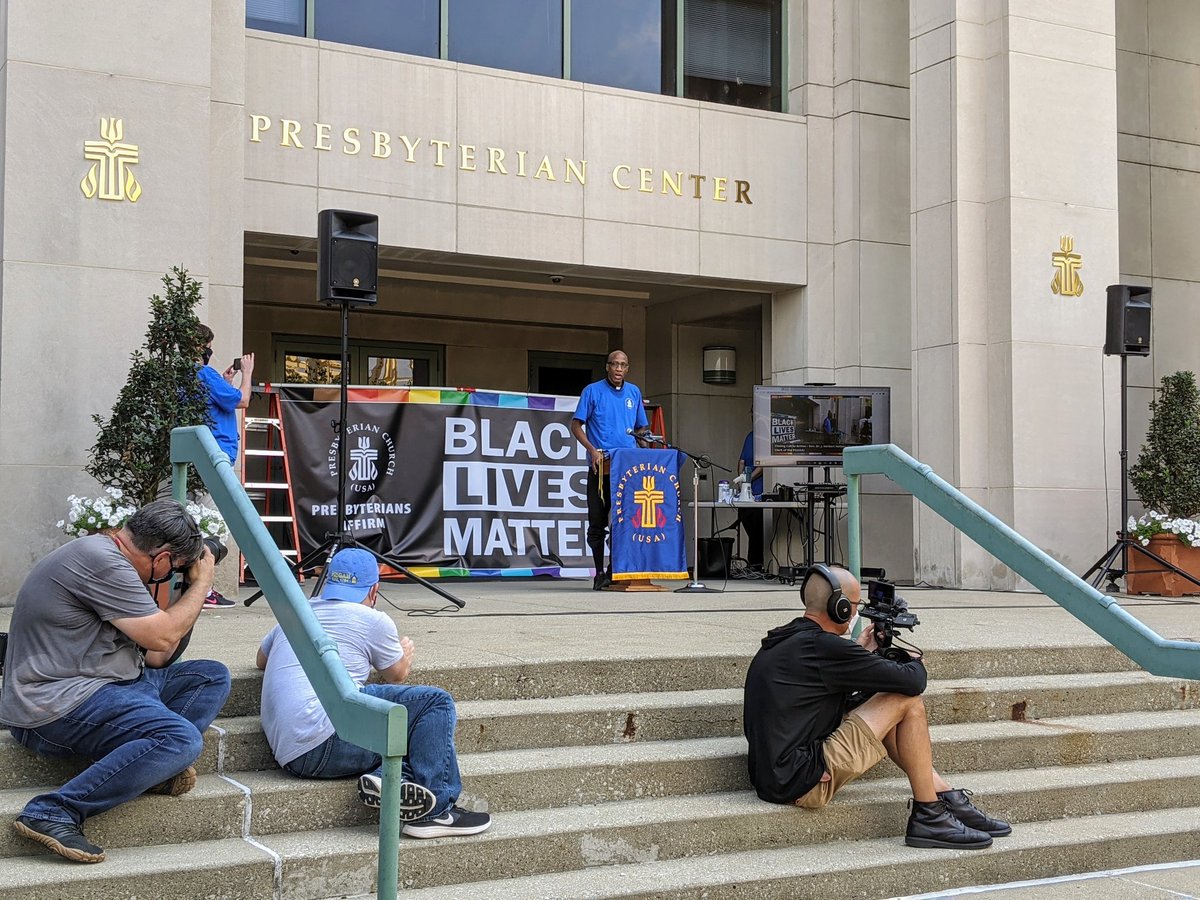 andrewyb's tweet photo. A few highlights from today’s Rally for Justice. The @Presbyterian Church USA affirms that Black Lives Matter. #WeekofActionPCUSA #BlackLivesMatter #PCUSA https://t.co/VLJycLy2P0