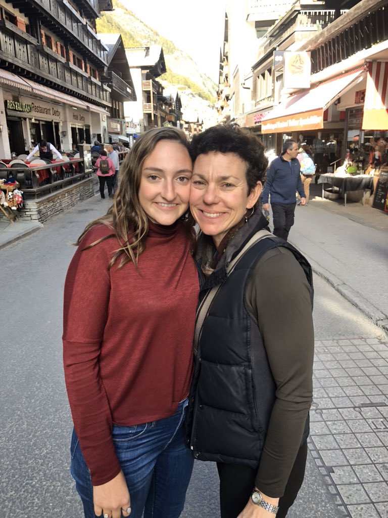 MandyYoung5's tweet photo. Happy Birthday @maryneely201 Canβt Believe you are 18! @Lucky_Dog5 and I Love you so much! #lovethewomanyouhavebecome #growingupwaytoofast https://t.co/bfs6iRAvFZ