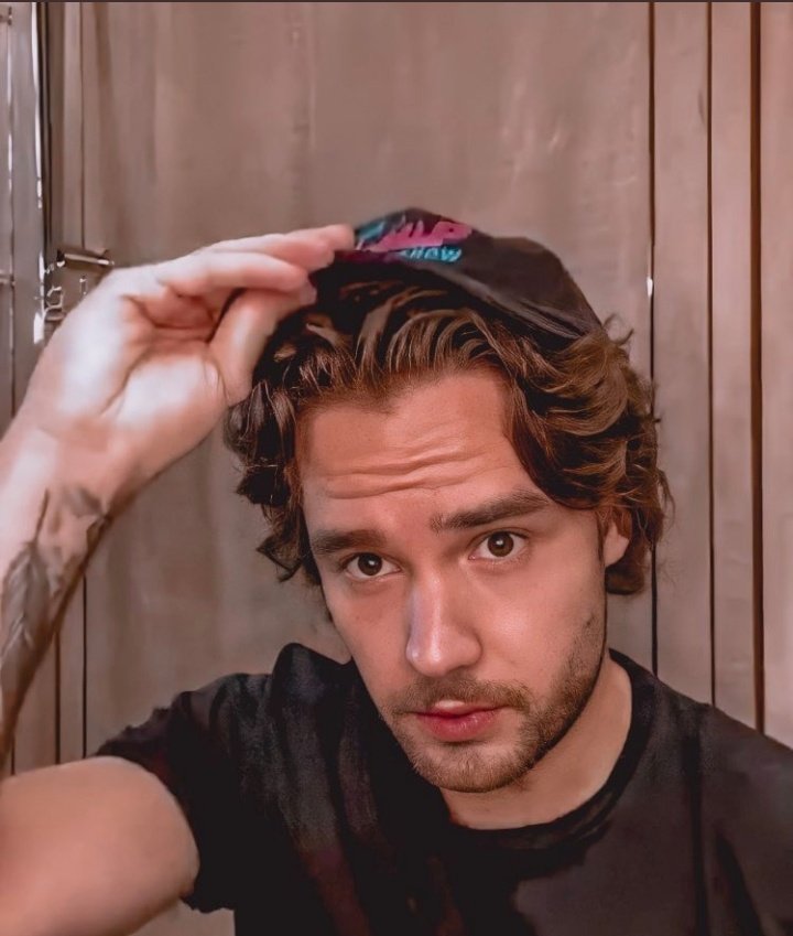 folkylouie's tweet photo. Nem participei do show nem nada, mas pelo pouco que vi (live no tiktok e alguns vídeos aqui) estou muito feliz pelo Lee, ele é um amorzinho, merece o mundo. E pela milésima vez, feliz aniversário ❤️
THANK YOU LIAM
#HappyBirthdayLiam
#LPSHOW2
#TheLPShow
#27yearsofpayno https://t.co/y5WcRcJxHR