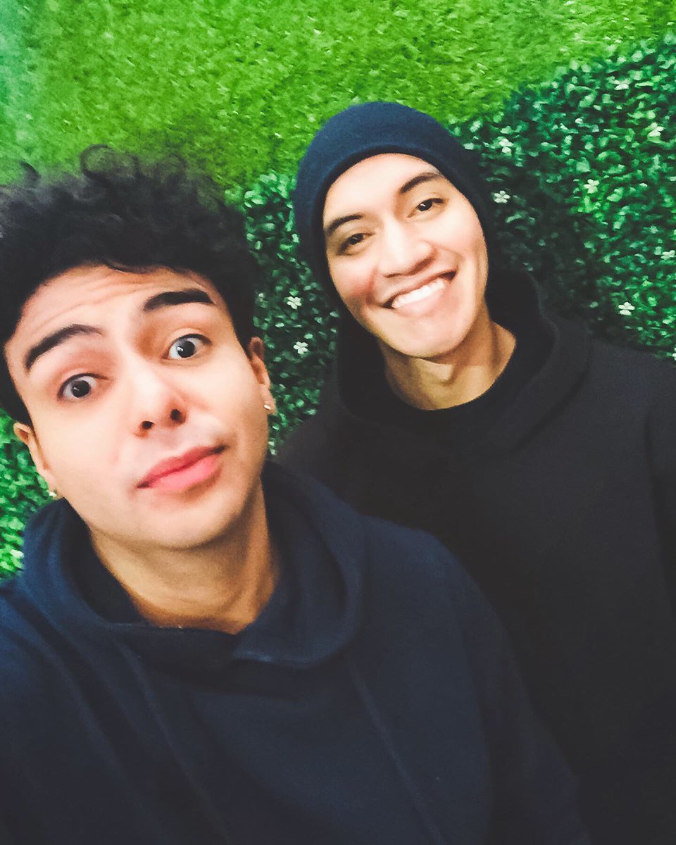 badkatx's tweet photo. MOMENTOS DE NUESTRA CONVIVENCIA (21/08) 🥰 con @joysifans_gt  nuestras consentidas, 💞 gracias por todo su amor y apoyo! #perreandolento • Puras risas y molestaderas 👾 somos #joysiers (Ni las “pandemias” nos detienen) #joysimusic https://t.co/vQssmQ4soG