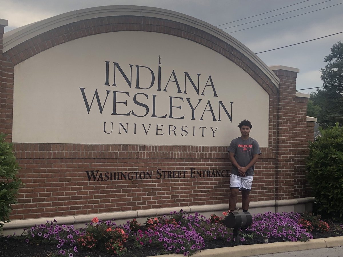 TJacksonJr2's tweet photo. Super great day for class of 21 PG Jay Jackson. Killed it during the combine testing weight lifting station. Most weight, most reps. #GETTINGCOLLEGEREADY
Excellent feedback from the Coach, said Jay was the most vocal in the camp, asked the best/most questions, and played good https://t.co/Oco4zVmMJK
