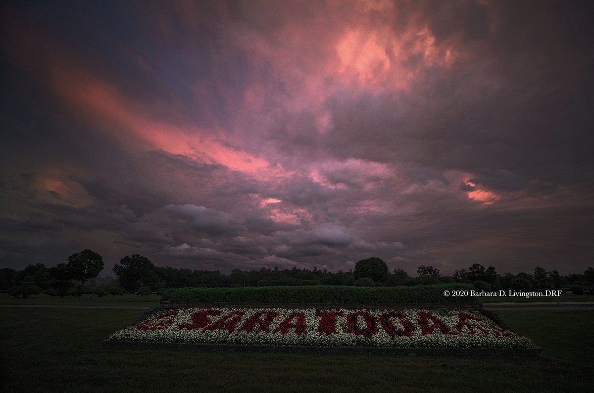 At the end of a perfect day....

This evening, Saratoga Race Course.

<a href="/TheNYRA/">NYRA (🗽)</a>