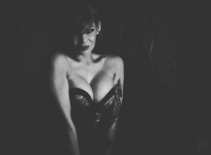 Darkness https://t.co/RyPD8sI5fu<a href="/tag/merrychristmas"class="tags"><span>#merrychristmas</span></a><a href="/tag/happyholidays"class="tags"><span>#happyholidays</span></a><a href="/tag/ho"class="tags"><span>#ho</span></a>