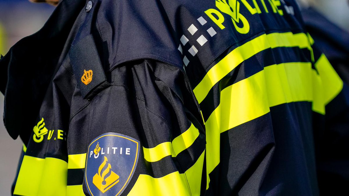 Follow us on YouTube Dode en zwaargewonde bij steekincident in Venlo....