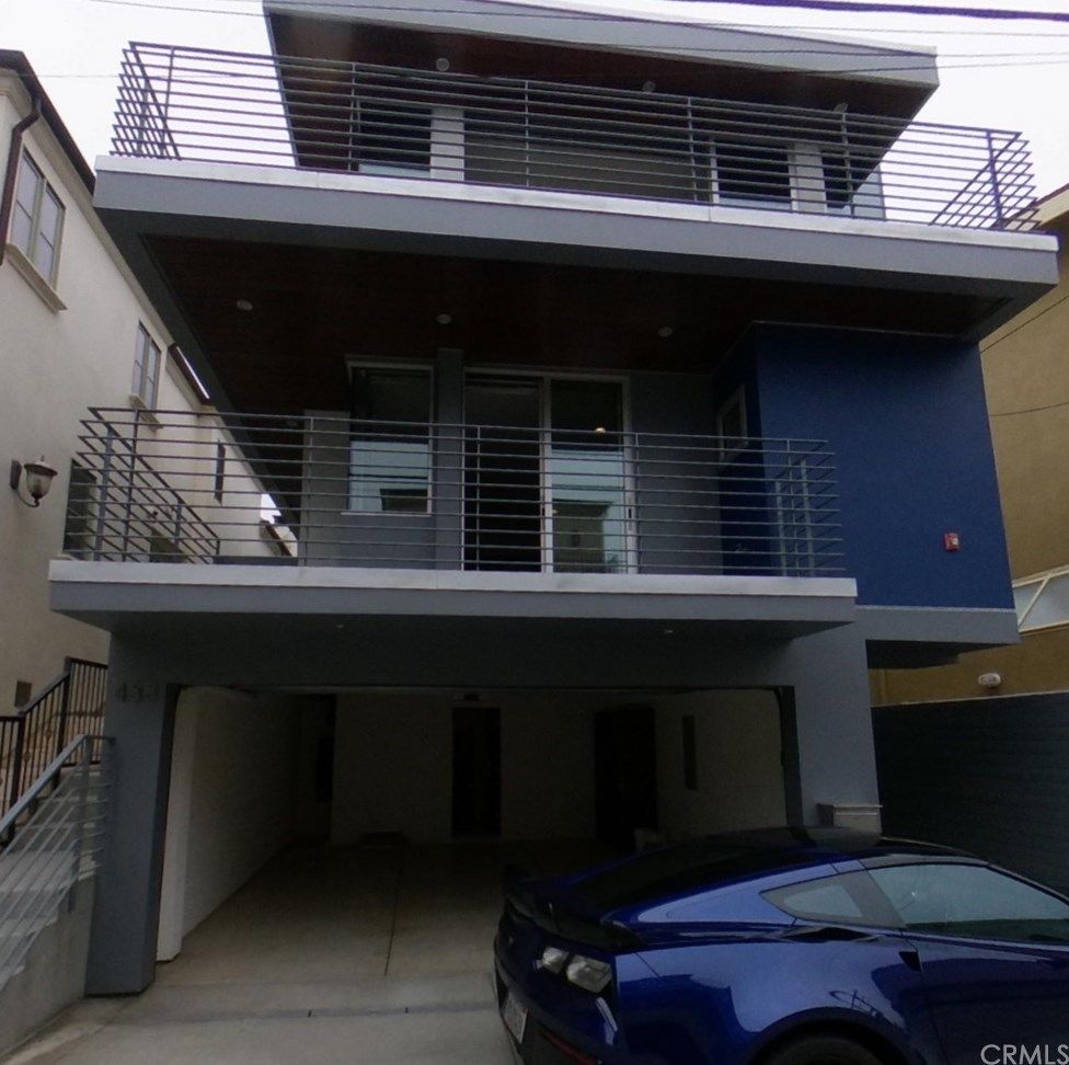 MB_Watcher's tweet image. 2013-built modern alley TH at 433 21st Pl. #2 closes for $2.210M (sold off-market) #ManhattanBeach #realestate mbconfidential.com/manhattan-beac…
