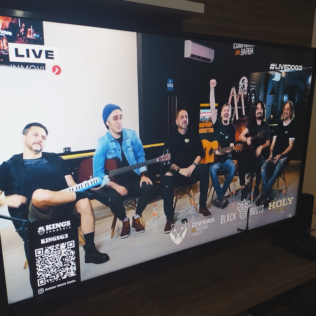 Marii_emanuelle's tweet photo. A live mais top de sábado a noite! 👏
#LivedoG3 #OficinaG3 https://t.co/onWBVaRlhY