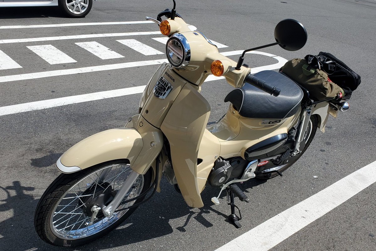 やさいずき つっさん せっかく小型at免許取ったものの肝心の乗る車が無かったので スーパーカブ110のストリートをレンタルしてみました W 早速プチソロツーとして江ノ島まで走ってきます でも返却17時だからあまりゆっくりはできない